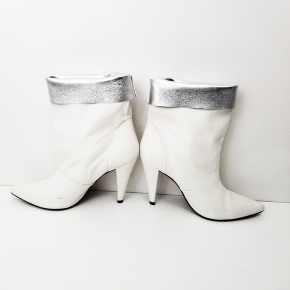 SOLD - Picture 5 of 16